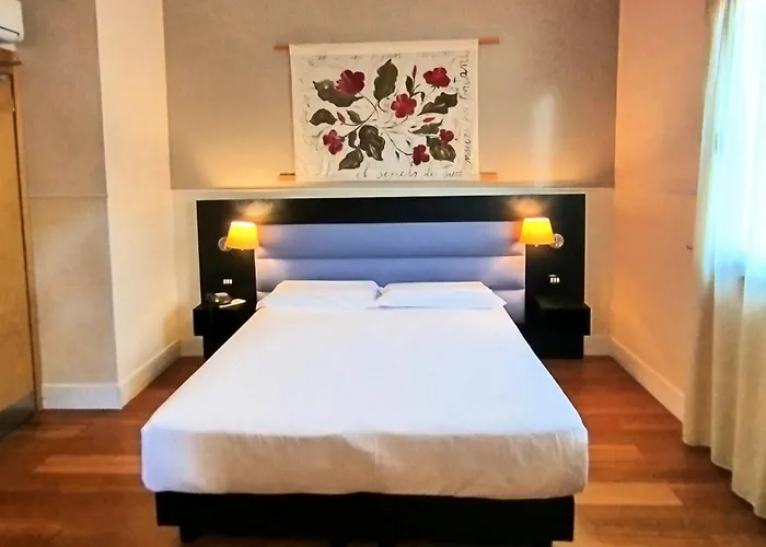 Aphrodite 4*