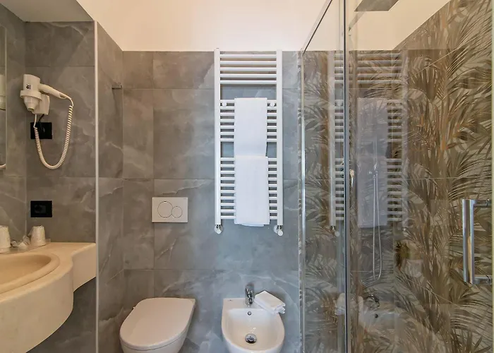Aphrodite Otel 4*